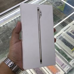 iPhone 17 Air Sealed 🚨