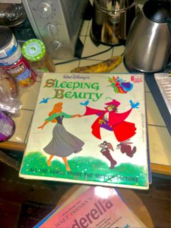 Walt disneys sleeping beauty