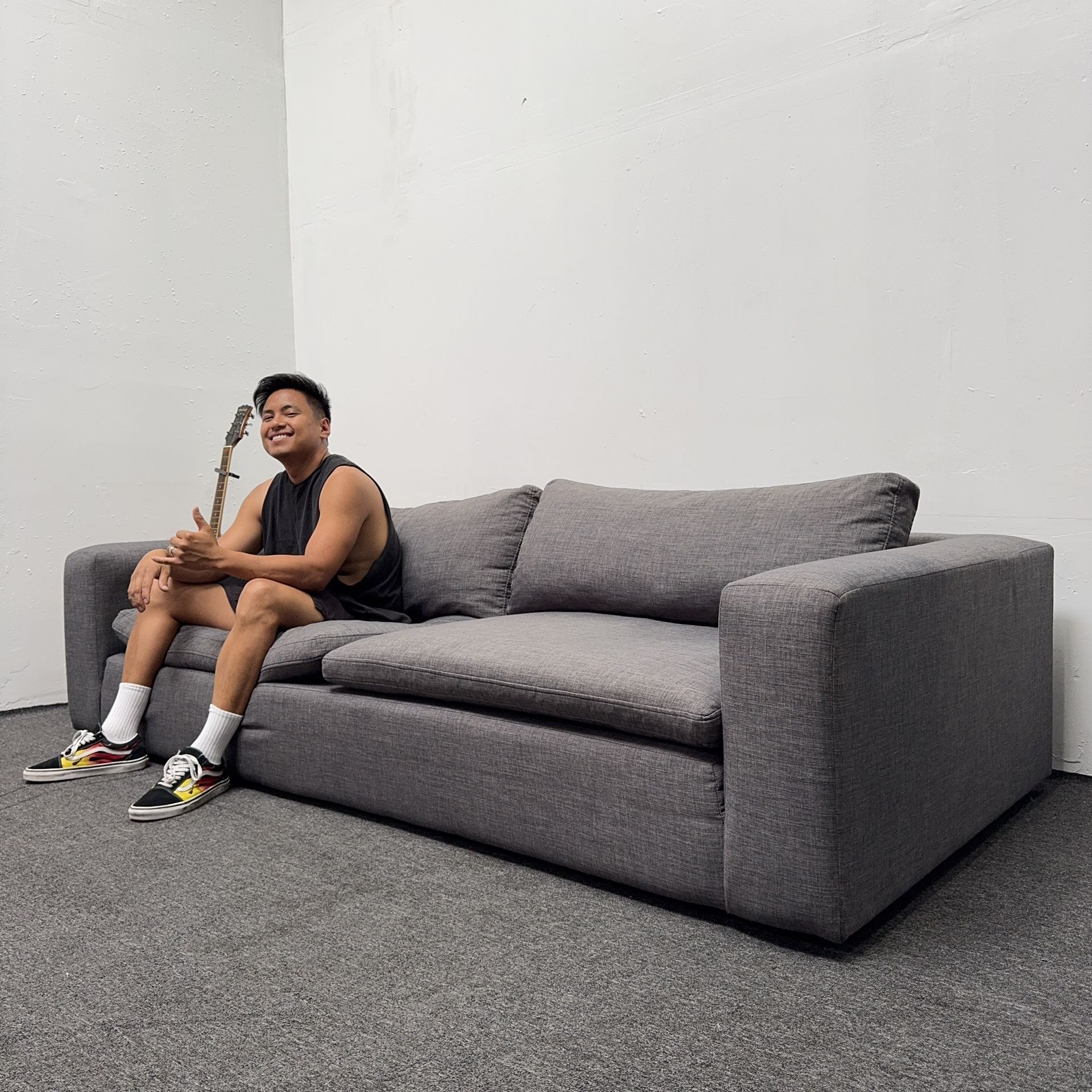 ❌Half Priced❌ Utopia Slate Gray Sofa (Deep) - I can deliver - ***Clean af*** - Deep Clean and Washed