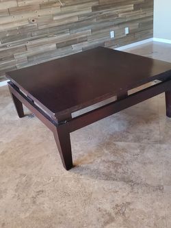 Coffee Table 4x4 Ft