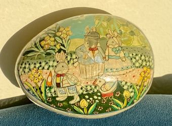 Vintage craftsman Easter egg candy dish