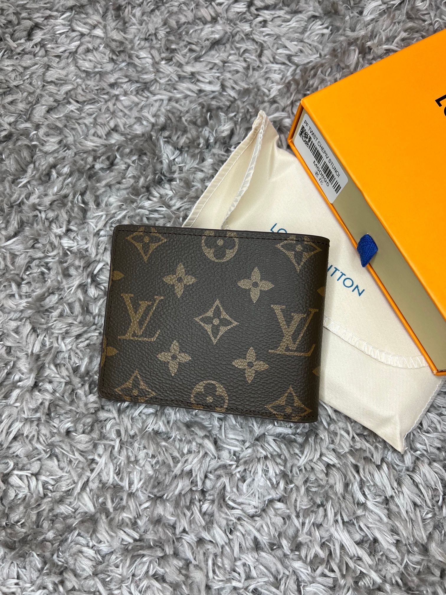 LV walet 