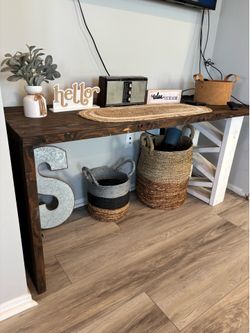 RUSTIC TABLE🪵