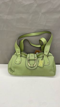 Green Strada purse. Item No 876 (Shopgoodwill)