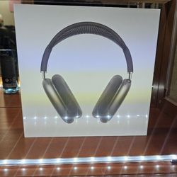 Brand NEW Open Box Space Gray Apple AirPods Max ($300.00 w/Shipping) ($250.00 W/O Shipping PICK UP ONLY)