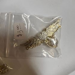 Gold Croc Charms/Pieces for Sale in Oklahoma City, OK - OfferUp