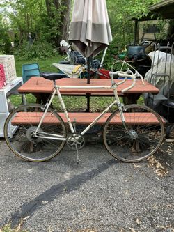 Vintage Peugeot Record Du Monde 10 Speed Bike 