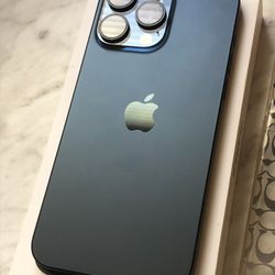 iPhone 15 Pro Max 256GB Unlocked