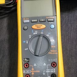 Fluke Insulation Multimeter 