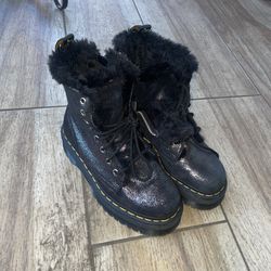 Dr Martens Black Glitter Platform Boots Jadon FL Womens Size 7 Faux Fur Zipper