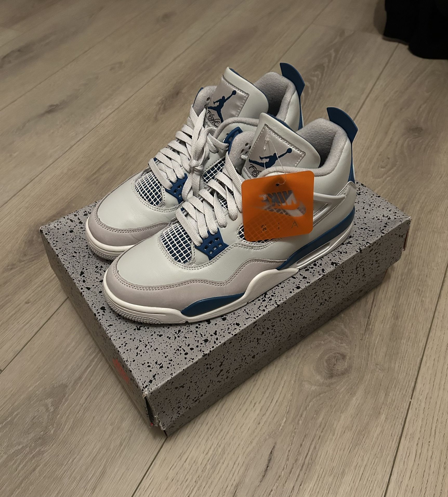 Jordan 4 Retro Military Blue