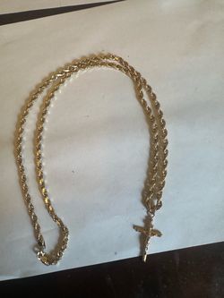 I’m selling my chain 10k 46.2 grams $ 3600 we buy gold too$$.