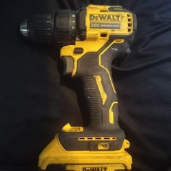 Dewalt Cordless Drill Driver 20V
Atomic Compact Series DCD708
Includes 20V XR Battery