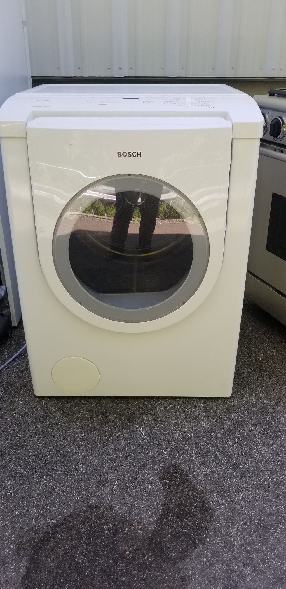 Bosch front load gas dryer