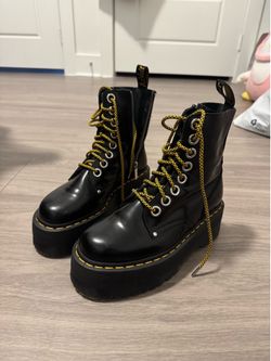 Doc Martens Jadon size 7