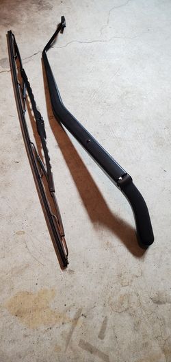 98-02 Firebird Trans Am Windshield Wiper Arm R/H Pasenger Side OEM OBO