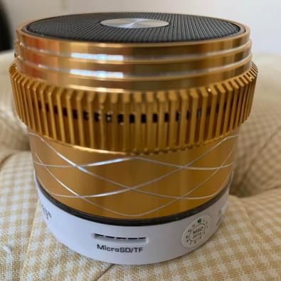 Litter Bluetooth Speaker Can Use Micro SD Card