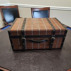 CBK Decorative Bamboo & Leather Trunk – Great Decor Piece