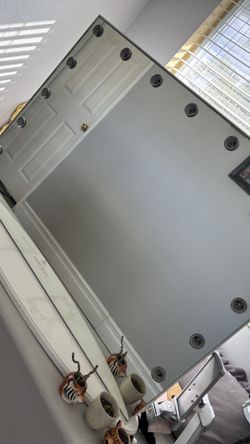 Impressions Vanity Mirror 