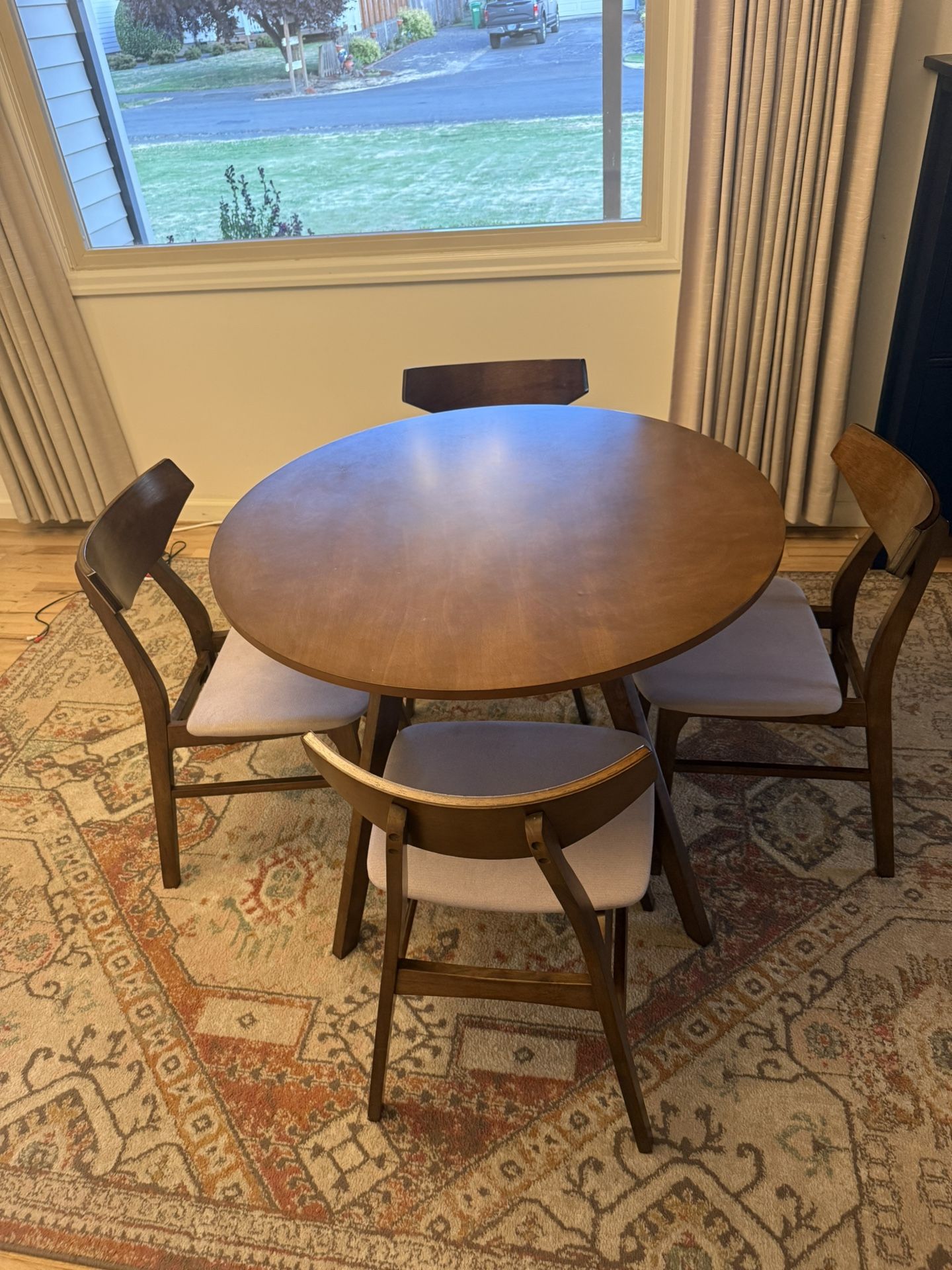 5 Piece Dining Room Set