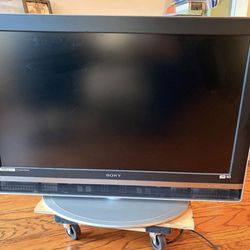 Sony 50in TV - In Great Condition!