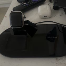 Series 9, Apple Watch with morph base charging station