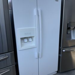 Whirlpool side by side refrigerator