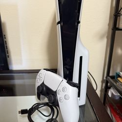 Ps5 With Controller And 2 Games