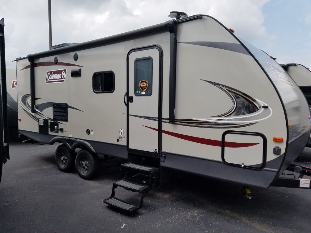2019 Coleman Light LX 2155BH Travel Trailer
