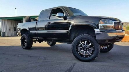 ON SALE New MOTO METAL 20x10 6x135 6x139.7 wheels & 33x12,50-20 tires for 6 lug truck suv ( we finance)