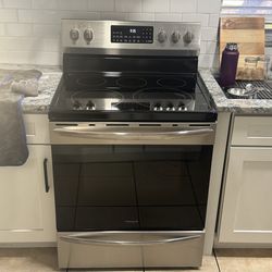 Frigidaire gallery series glass cooktop electric range