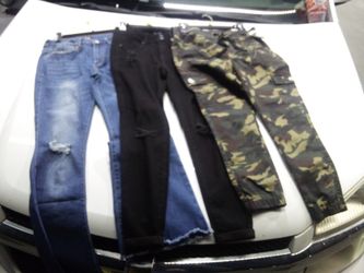  3 Brand new jeenzs size 9 girls