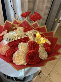 Las Minute Rose Eternal Bouquet Available ‼️