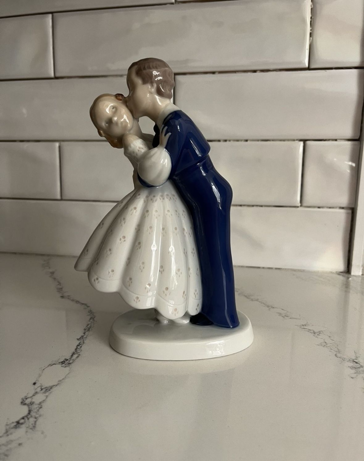Porcelain Husband And Wife Wedding Statue