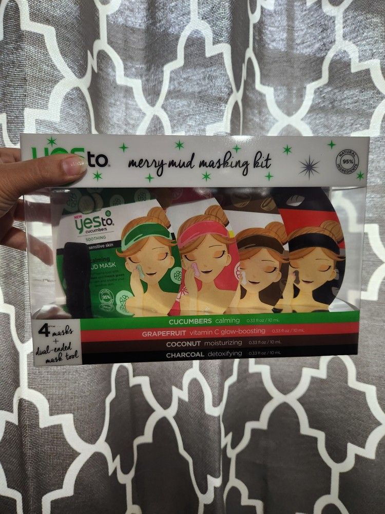 4pk Gift Box Of Face Masks (2 Available)