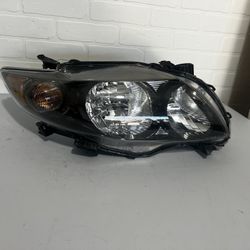 2009-2010 Toyota Corolla S Type Right Passenger Headlight