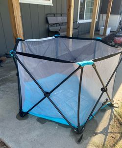 Baby outdoor playpen