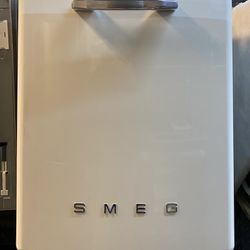 Smeg 24inch Retro Dishwasher in White