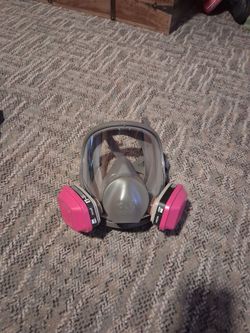 3M Full Face Respirator with Filters