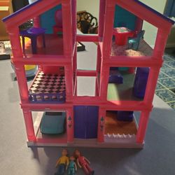 Doll House 