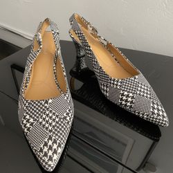 BRAND NEW J. RENEE MAYETTA SLINGBACK PUMPS BLK & WH Sz 13M