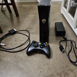 Xbox 360 And Controller. SystemDoes Not Work