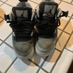 Jordan 4s