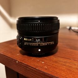Nikon AF-S NIKKOR 50mm f/1.8G Lens