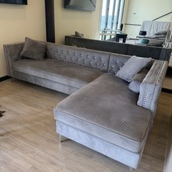 Luxury Gray Sectional Couch – Tufted Back, Like New