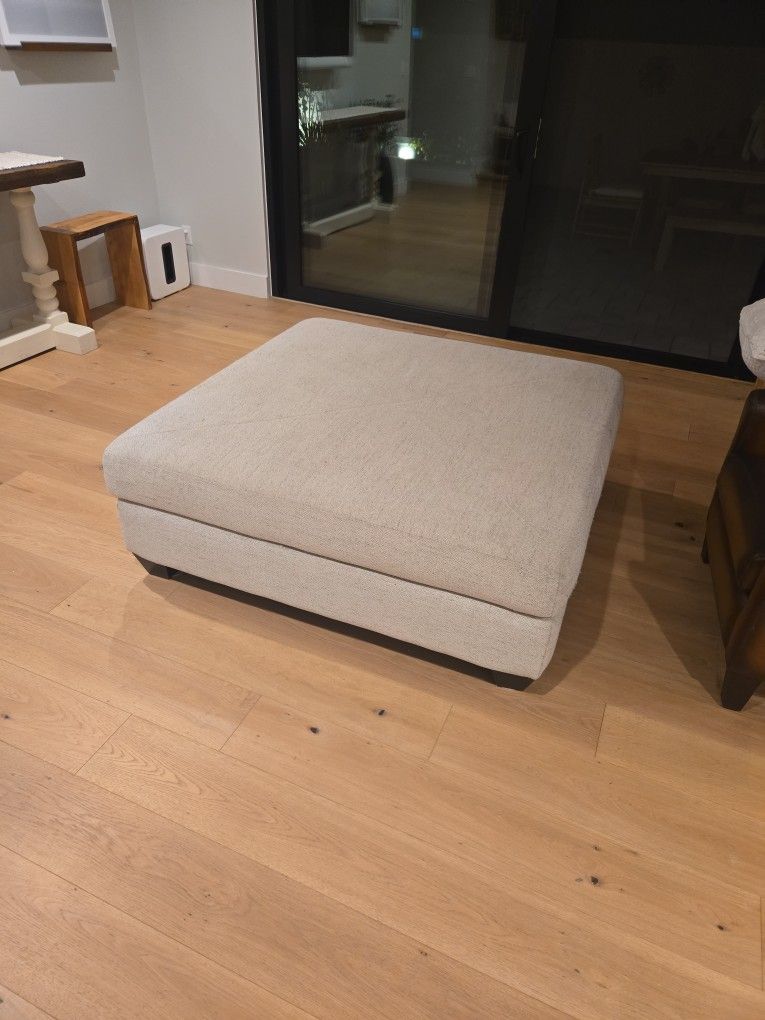 Ottoman Large