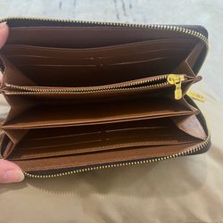 Brown Woman’s Wallet New Never Used View All Photos Pickup Gaithersburg Md20877