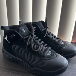 Jordan 12 Kids 5Y