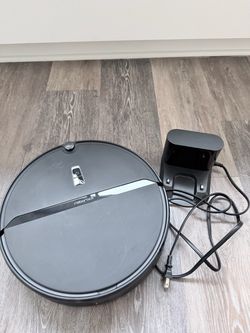 Roborock E4 Robot Vacuum + Charging Dock – Works Great – $70