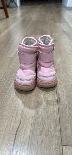 Snow Boots Size 7
